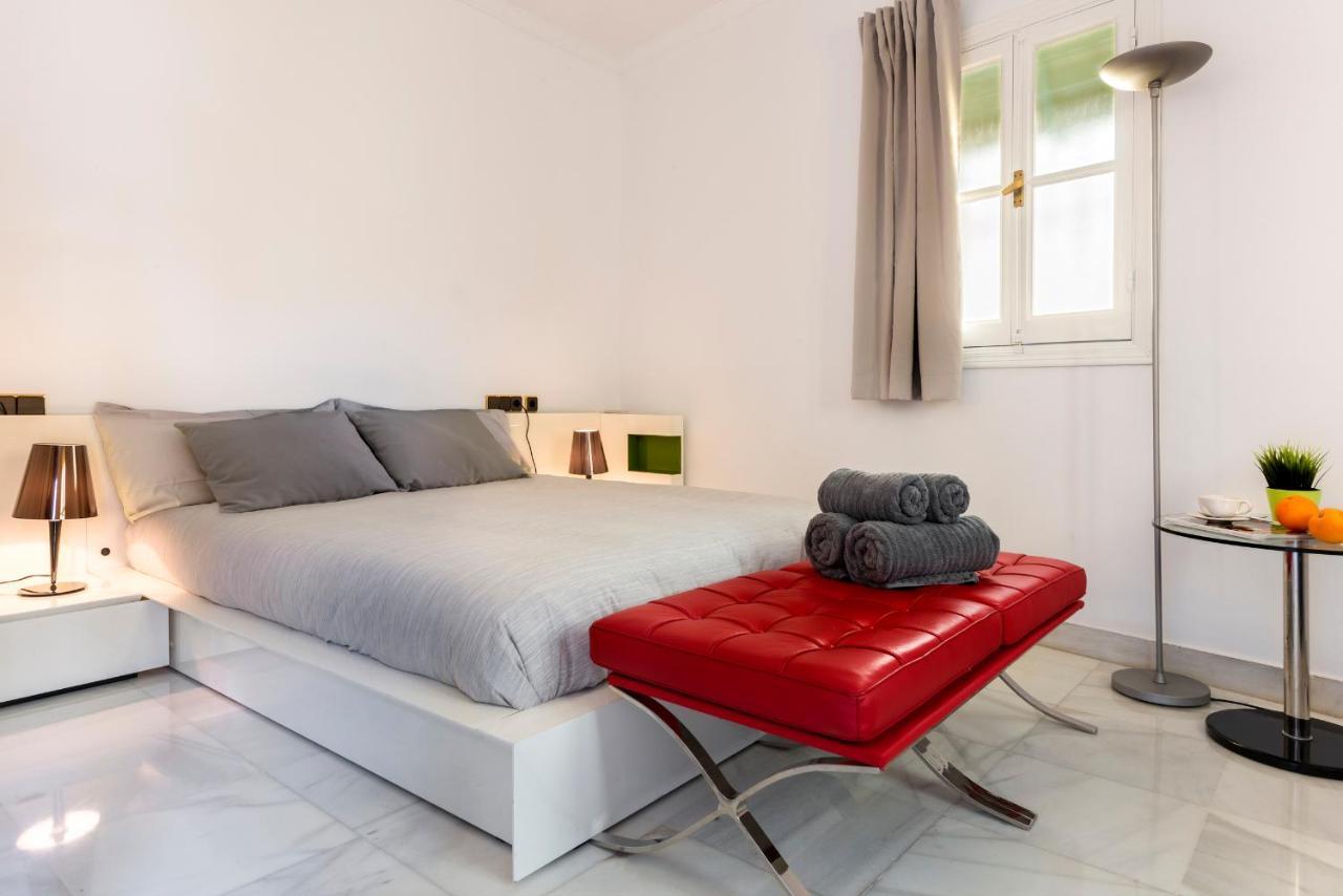 Lux Home - Sierpes Terrace Séville Extérieur photo